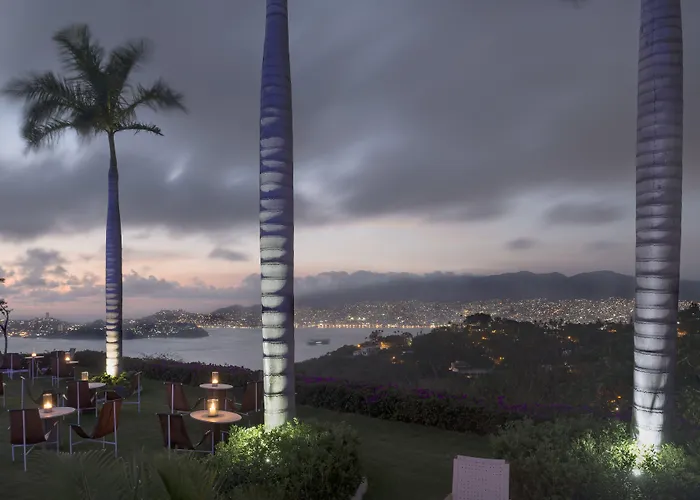 5 star hotel: Encanto Acapulco